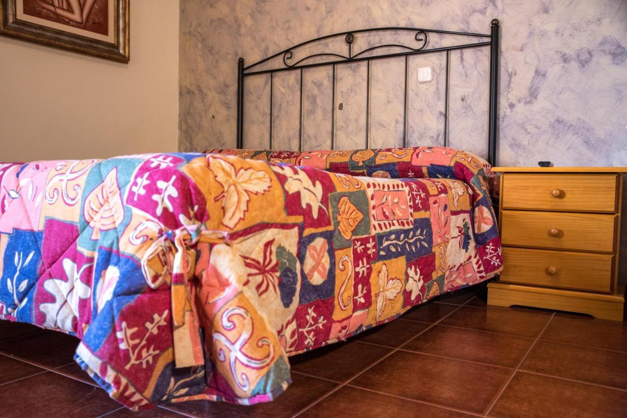 Hospedaje Rural Casa Parri Poveda de la Sierra Kültér fotó