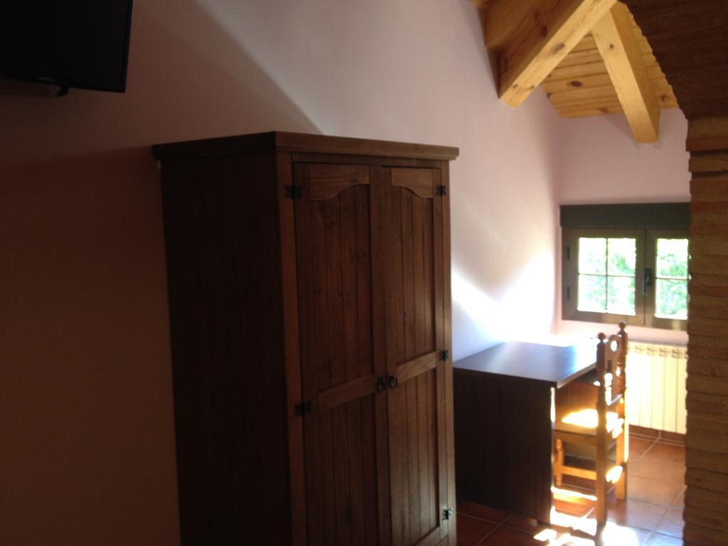 Hospedaje Rural Casa Parri Poveda de la Sierra Szoba fotó